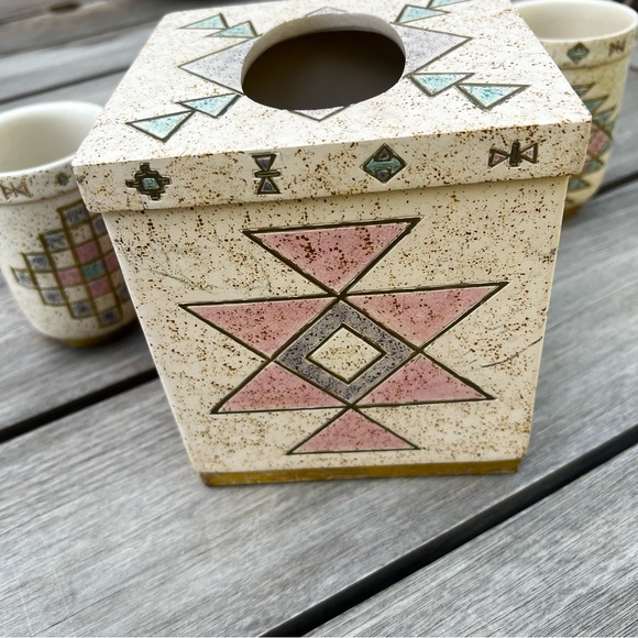 Vohann of California Arizona Aztec Ceramic Tissue Holder and Tumblers Set - Picture 8 of 14